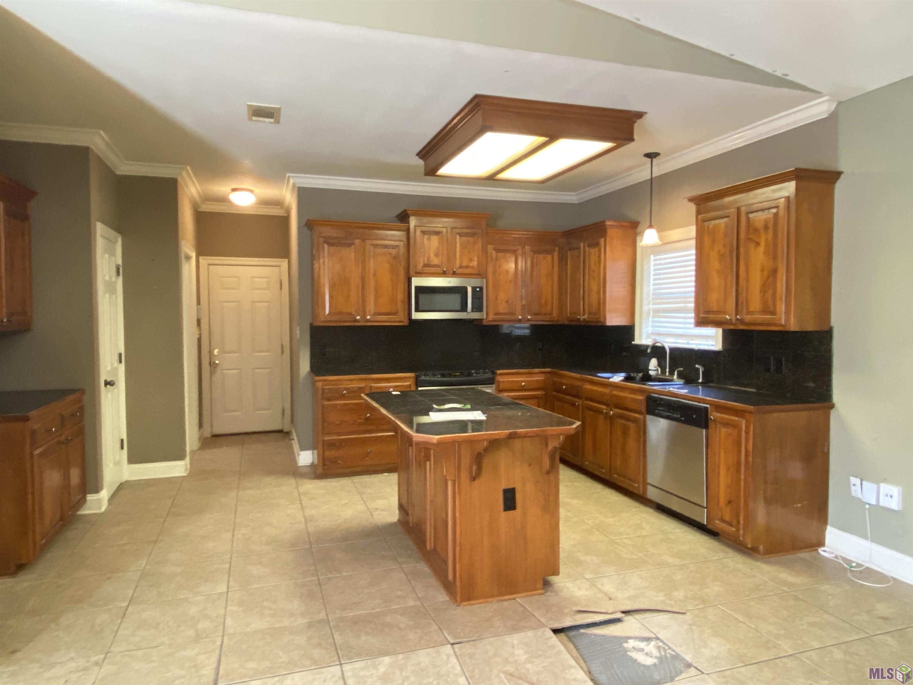 6129 Ridge Way Avenue Baton Rouge, LA 70817 - Photo 8 of 23