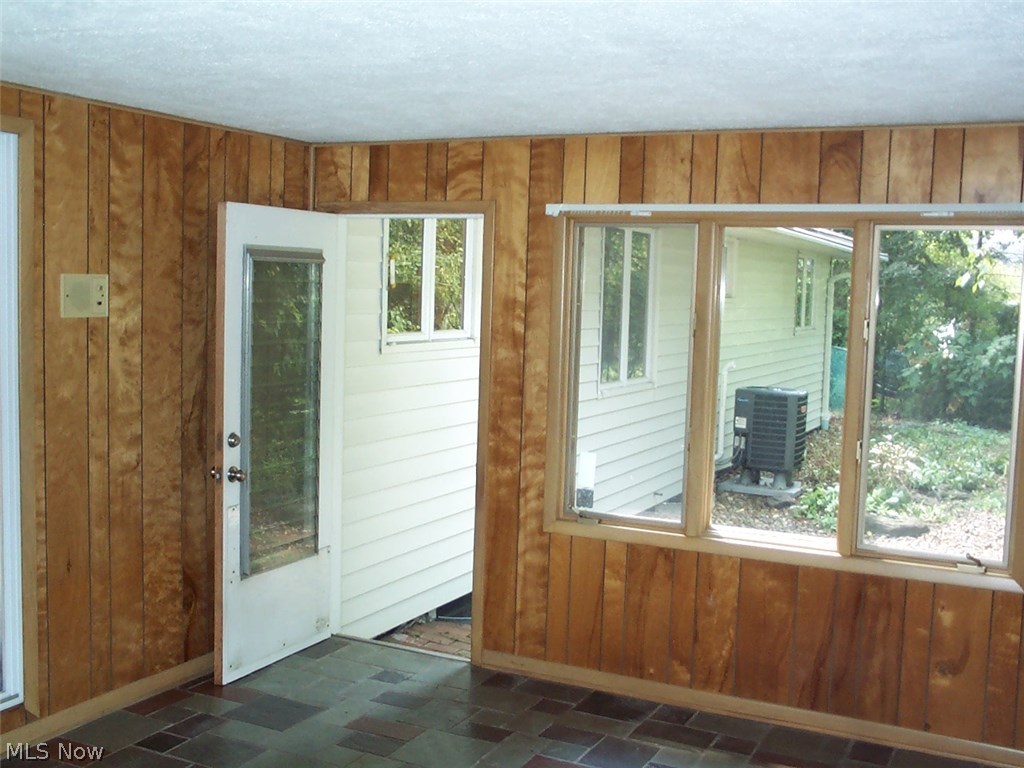 1142 Gulf Road Elyria, OH 44035 - Photo 18 of 23 Gallery Image 18