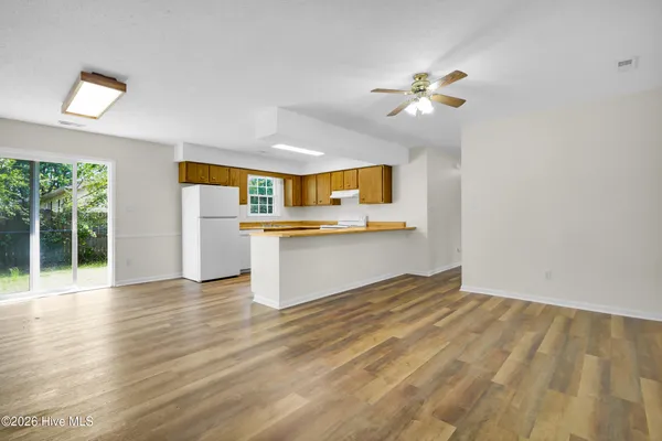 $1,800 | 120 Tar Heel Drive, Havelock, NC 28532