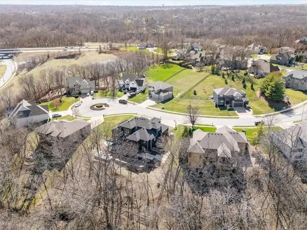 $650,000 | 1516 Northeast 92nd Terrace, Kansas City, MO 64155