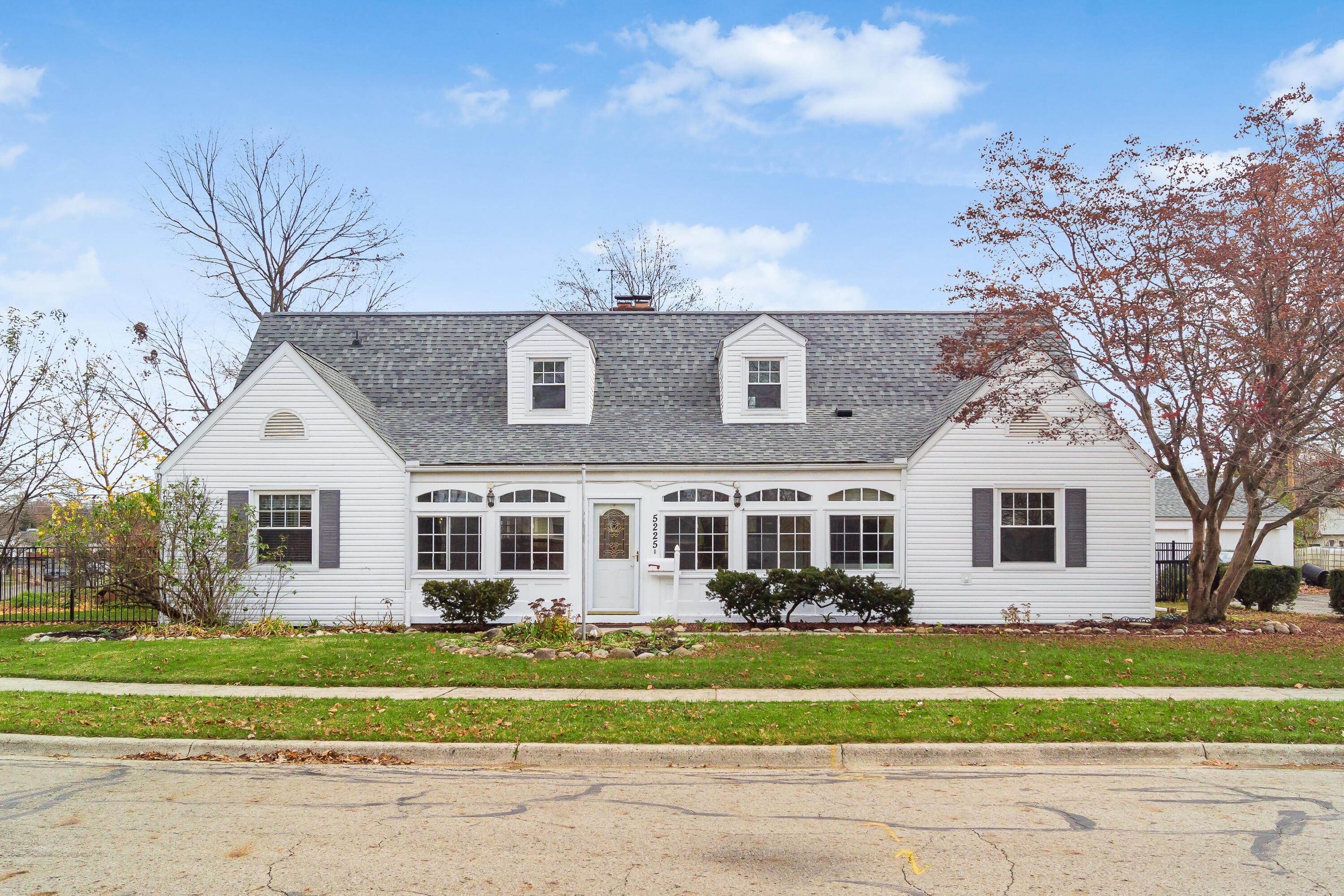 5225 Bagley Road Columbus, OH 43232 - Photo 2 of 44 M_5225_Bagley165