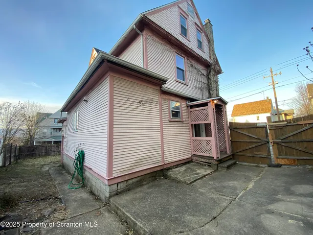 $239,000 | 848 Quincy Avenue, Scranton, PA 18510