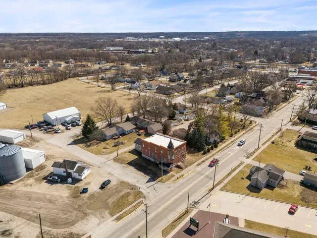 $170,000 | 426 North Main Street, Seneca, IL 61360