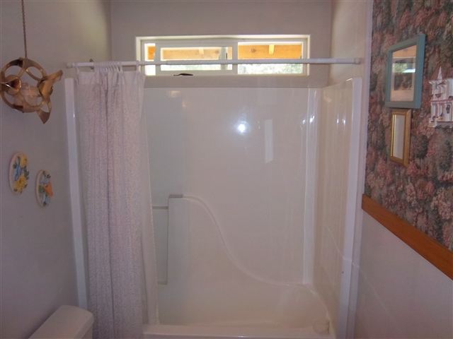 251 Roberts Road Newport, WA 99156 - Photo 8 of 8