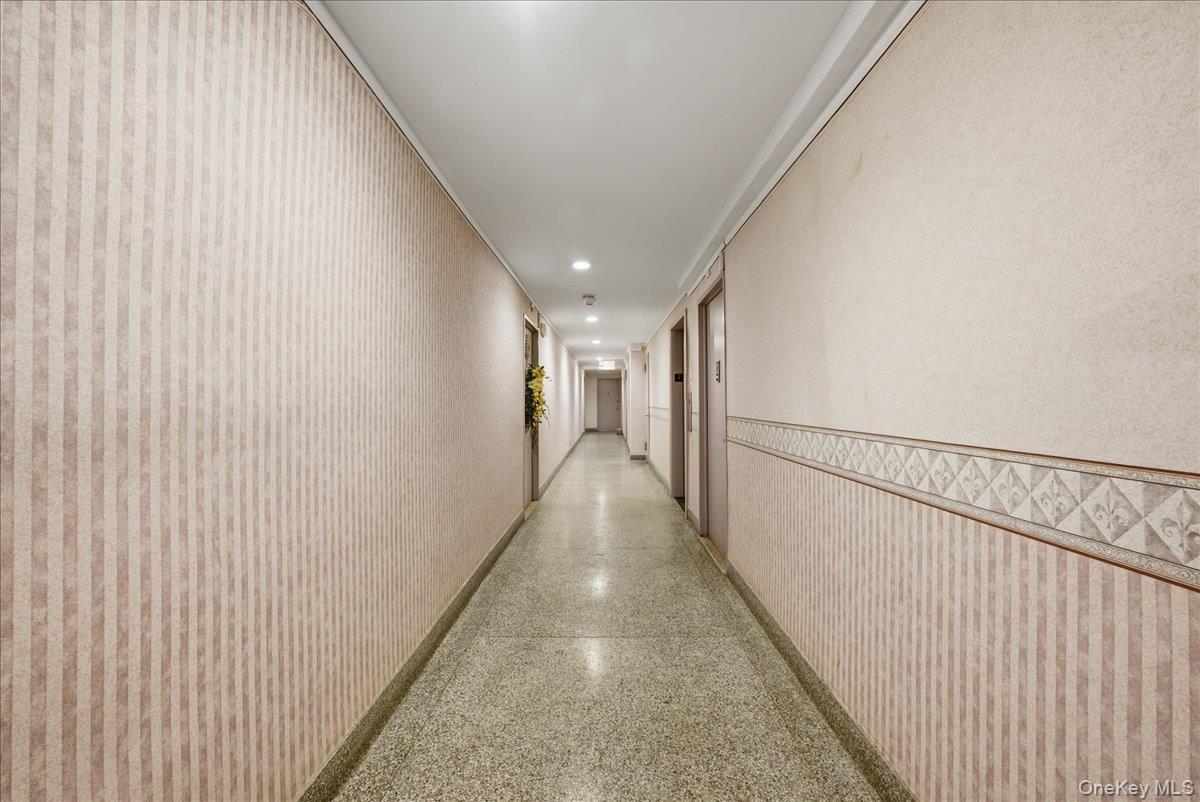 266 Pelham Road, Unit 4E New Rochelle, NY 10805 - Photo 9 of 29