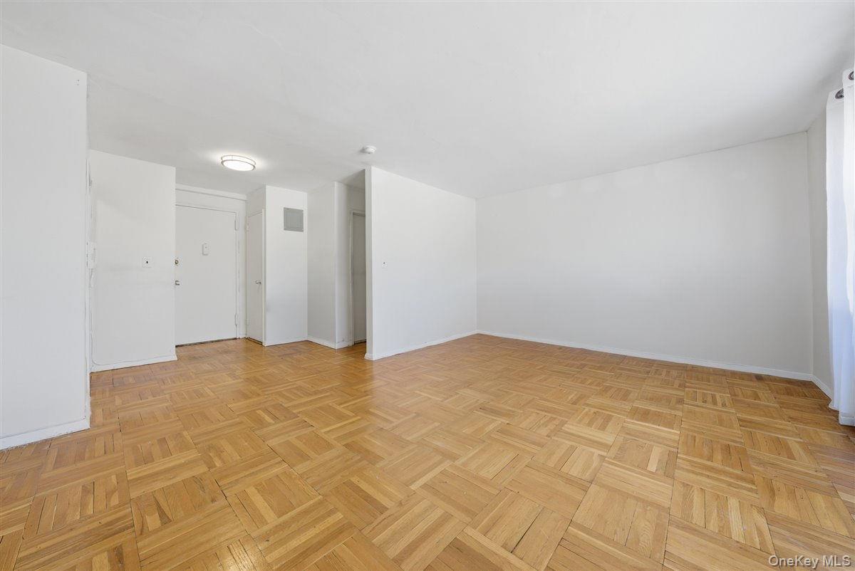 266 Pelham Road, Unit 4E New Rochelle, NY 10805 - Photo 10 of 29