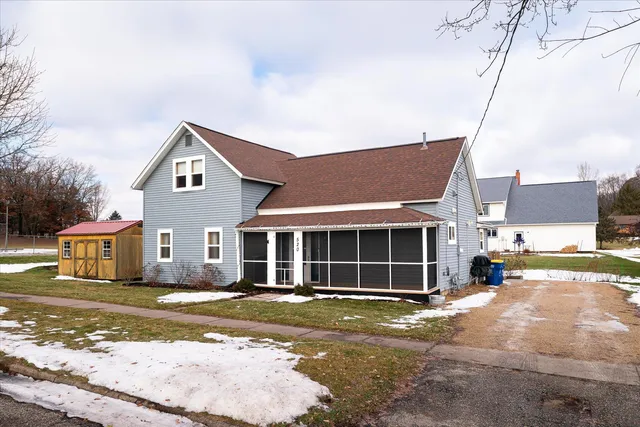 $259,900 | 520 West South Street, Viroqua, WI 54665