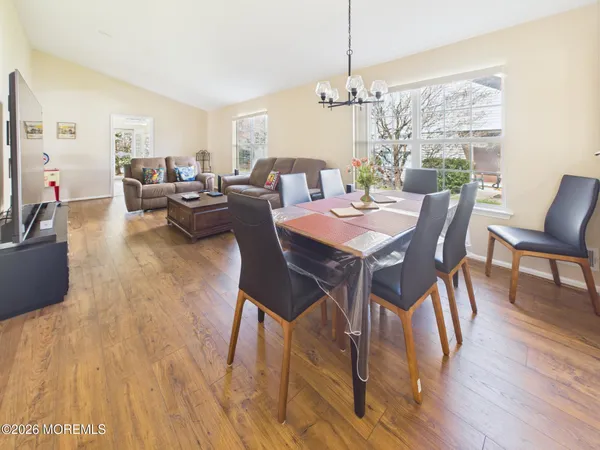 $399,999 | 2666 Meadow Lake Drive, Toms River, NJ 08755