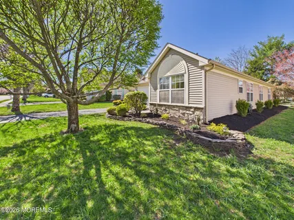 $399,999 | 2666 Meadow Lake Drive, Toms River, NJ 08755