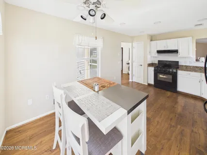 $399,999 | 2666 Meadow Lake Drive, Toms River, NJ 08755