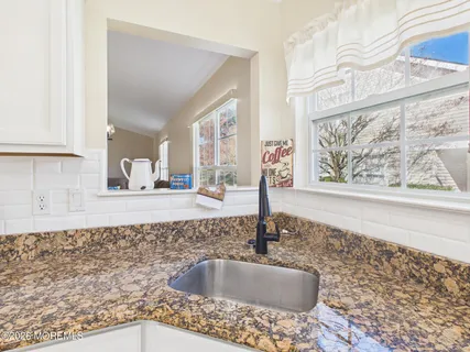 $399,999 | 2666 Meadow Lake Drive, Toms River, NJ 08755