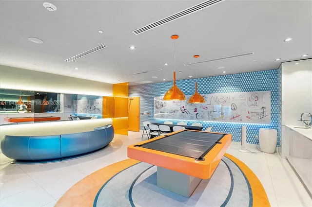 $500,000 | 31 Southeast 6th Street, Unit 2008, Miami, FL 33131