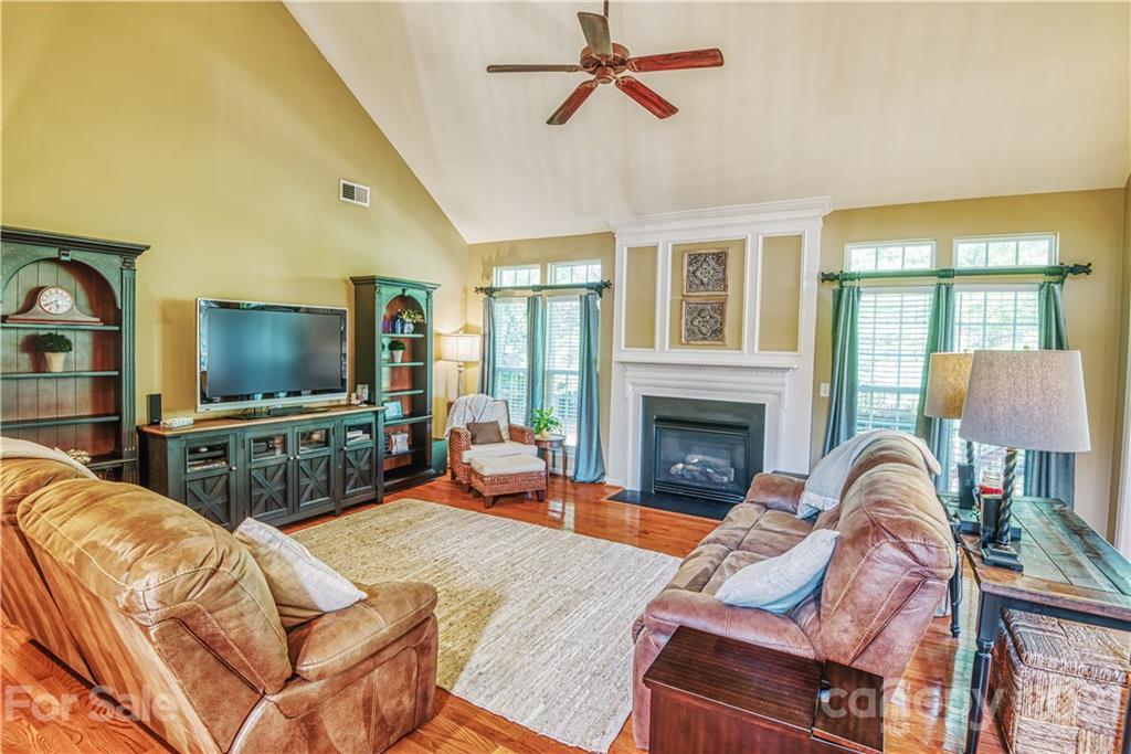 2337 Harvester Avenue Fort Mill, SC 29708 - Photo 9 of 30 Gallery Image 9
