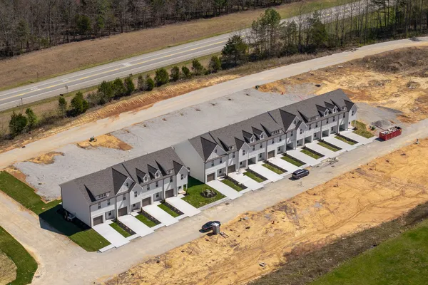 $339,999 | 336 Legends Circle, Baxter, TN 38544