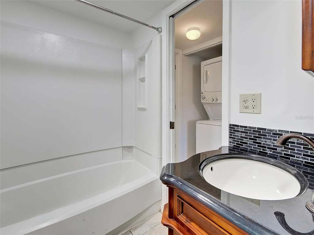 499 Albee Farm Road, Unit V11 Venice, FL 34285 - Photo 30 of 39