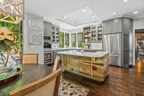 $1,999,000 | 5400 Hillsboro Pike, Nashville, TN 37215