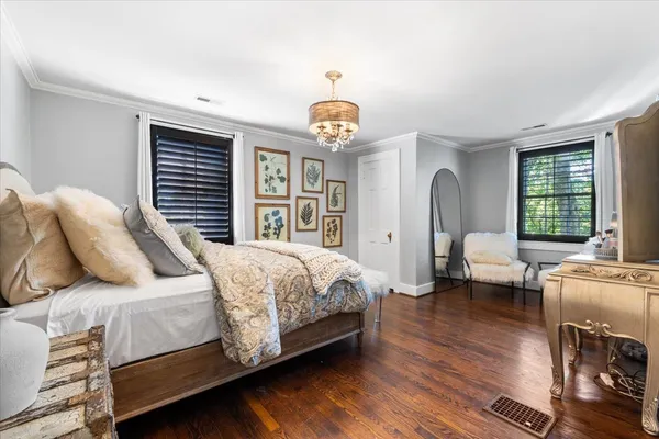 $1,999,000 | 5400 Hillsboro Pike, Nashville, TN 37215