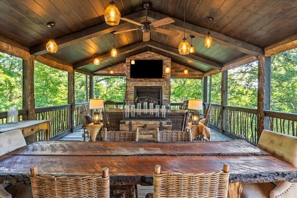 $1,999,000 | 5400 Hillsboro Pike, Nashville, TN 37215