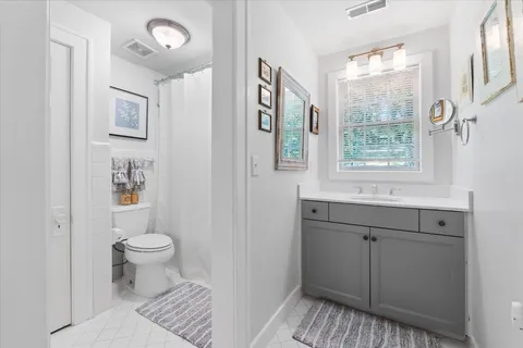 $1,999,000 | 5400 Hillsboro Pike, Nashville, TN 37215