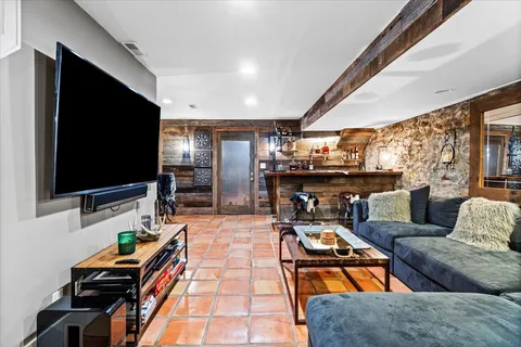 $1,999,000 | 5400 Hillsboro Pike, Nashville, TN 37215