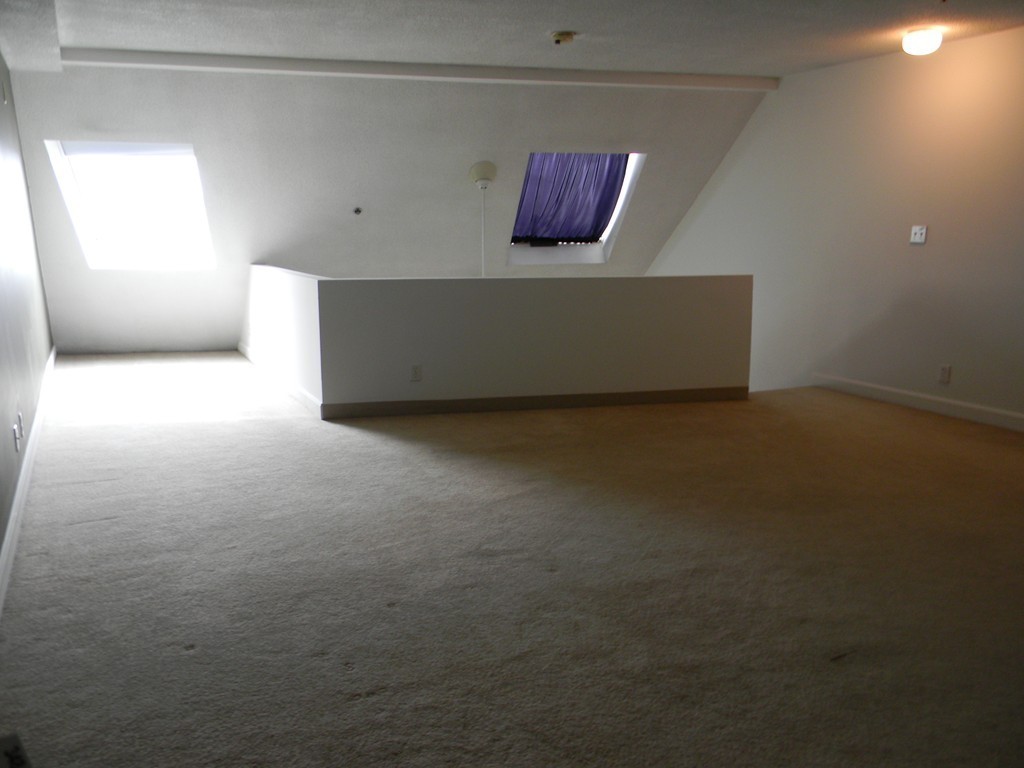 348 Rantoul Street, Unit 301 Beverly, MA 01915 - Photo 14 of 18 Gallery Image 14