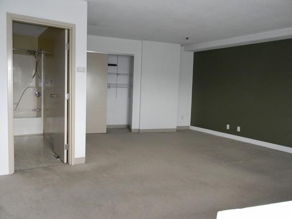 348 Rantoul Street, Unit 301 Beverly, MA 01915 - Photo 15 of 18 Gallery Image 15