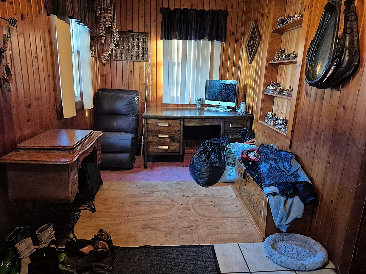 803 Madison Avenue Dixon, IL 61021 - Photo 11 of 20 a view of living room kitchen and entryway