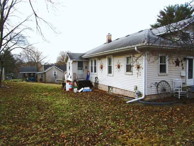 $110,000 | 803 Madison Avenue, Dixon, IL 61021