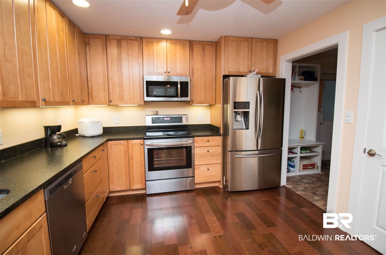 605 Johnson Avenue Fairhope, AL 36532 - Photo 12 of 31