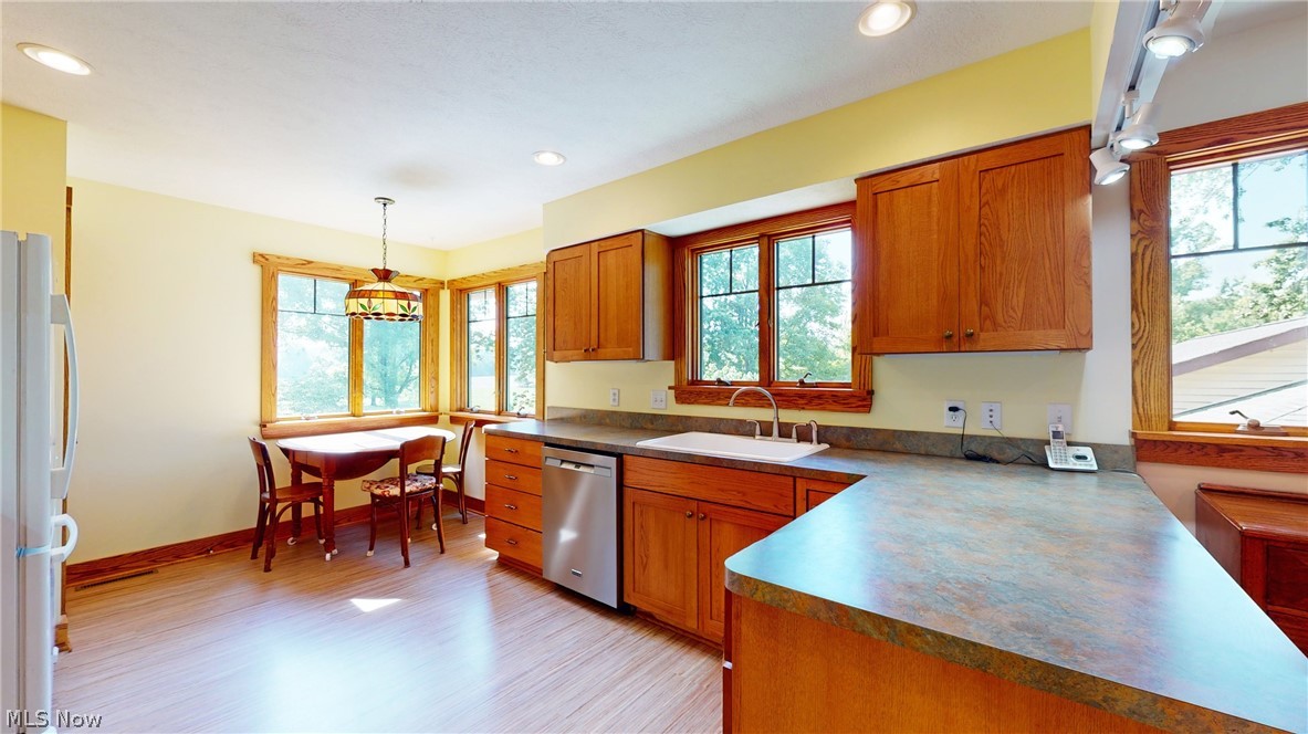10302 Church Road Huron, OH 44839 - Photo 14 of 30 Kitchen
