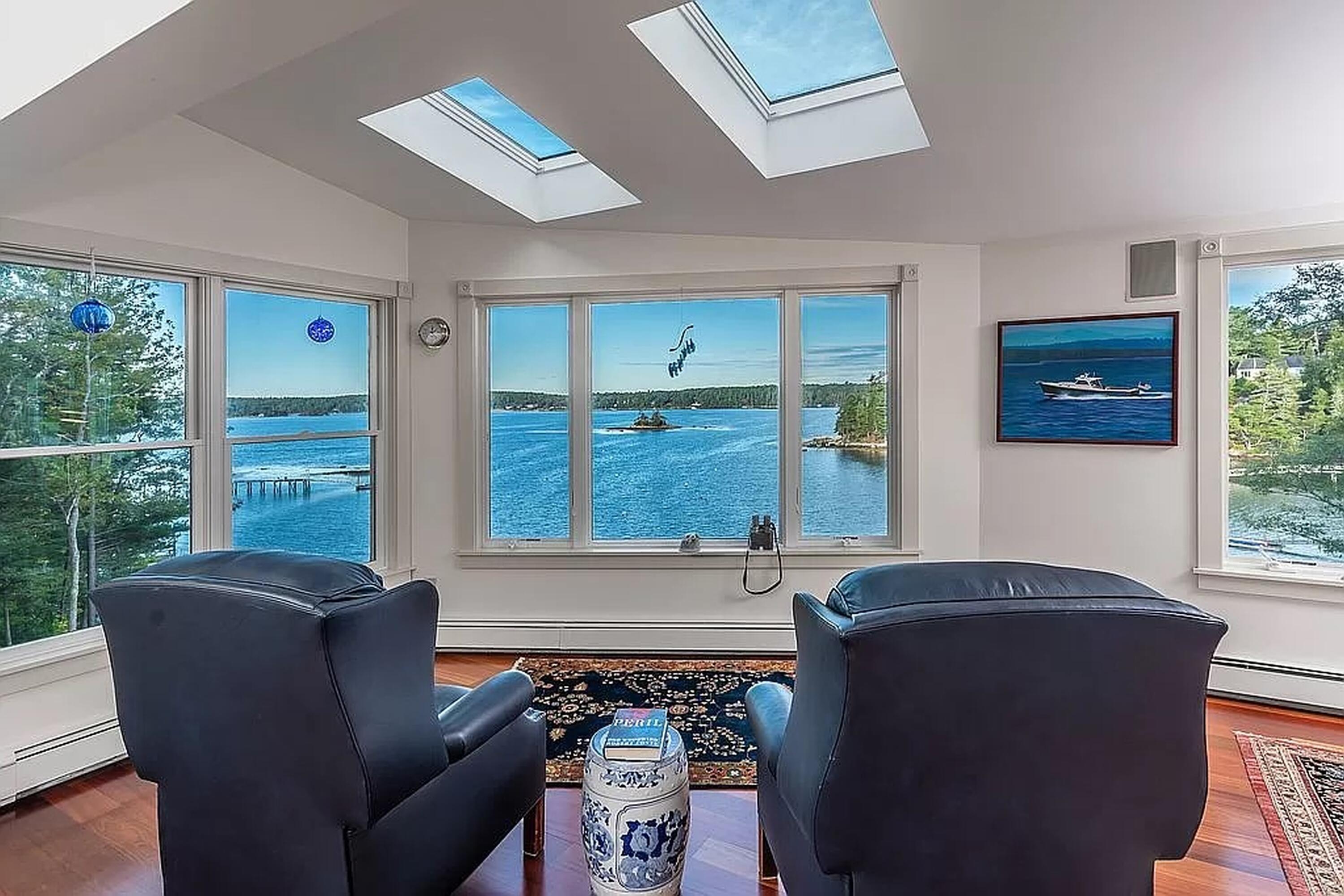 429 Ocean Point Road East Boothbay, ME 04544 - Photo 10 of 50 Living Room