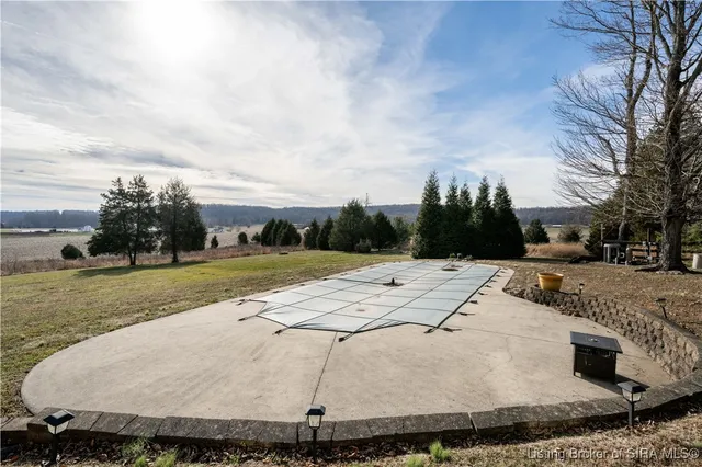 $500,000 | 2805 Hancock Chapel Road Northwest, Depauw, IN 47115