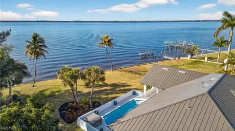 $2,900,000 | 3776 Harold Avenue, Fort Myers, FL 33901