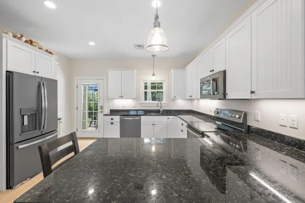 $549,000 | 11 Kings Pine Lane, Unit 127, Arundel, ME 04046