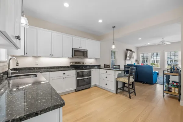 $549,000 | 11 Kings Pine Lane, Unit 127, Arundel, ME 04046