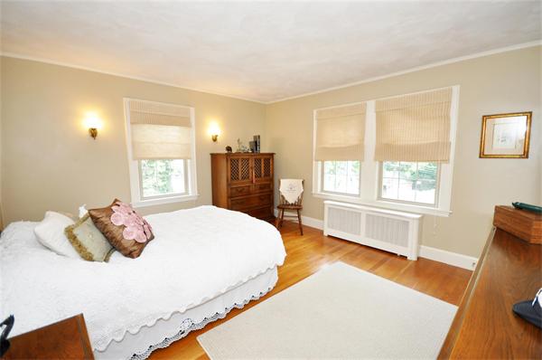 108 Cutter Hill Road Arlington, MA 02474 - Photo 17 of 26