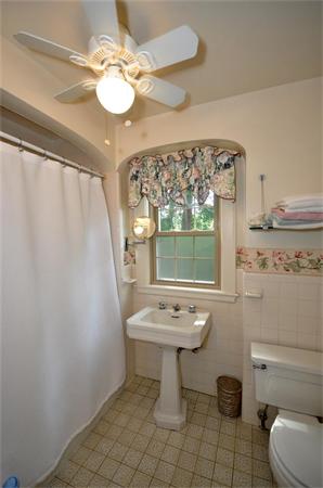108 Cutter Hill Road Arlington, MA 02474 - Photo 21 of 26