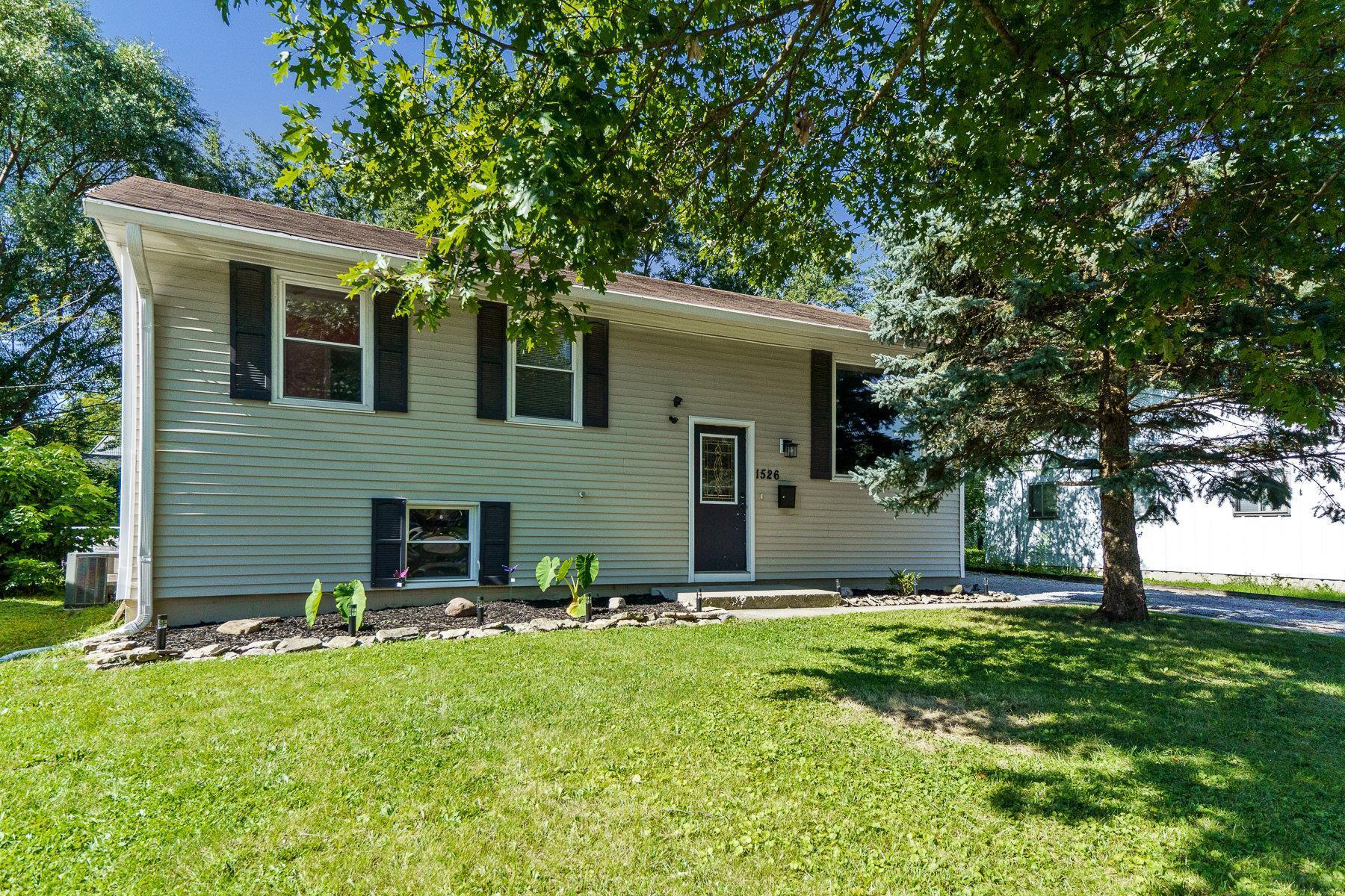 1526 Tulip Tree Road Fort Wayne, IN 46825 - Photo 1 of 34 Gallery Image 1