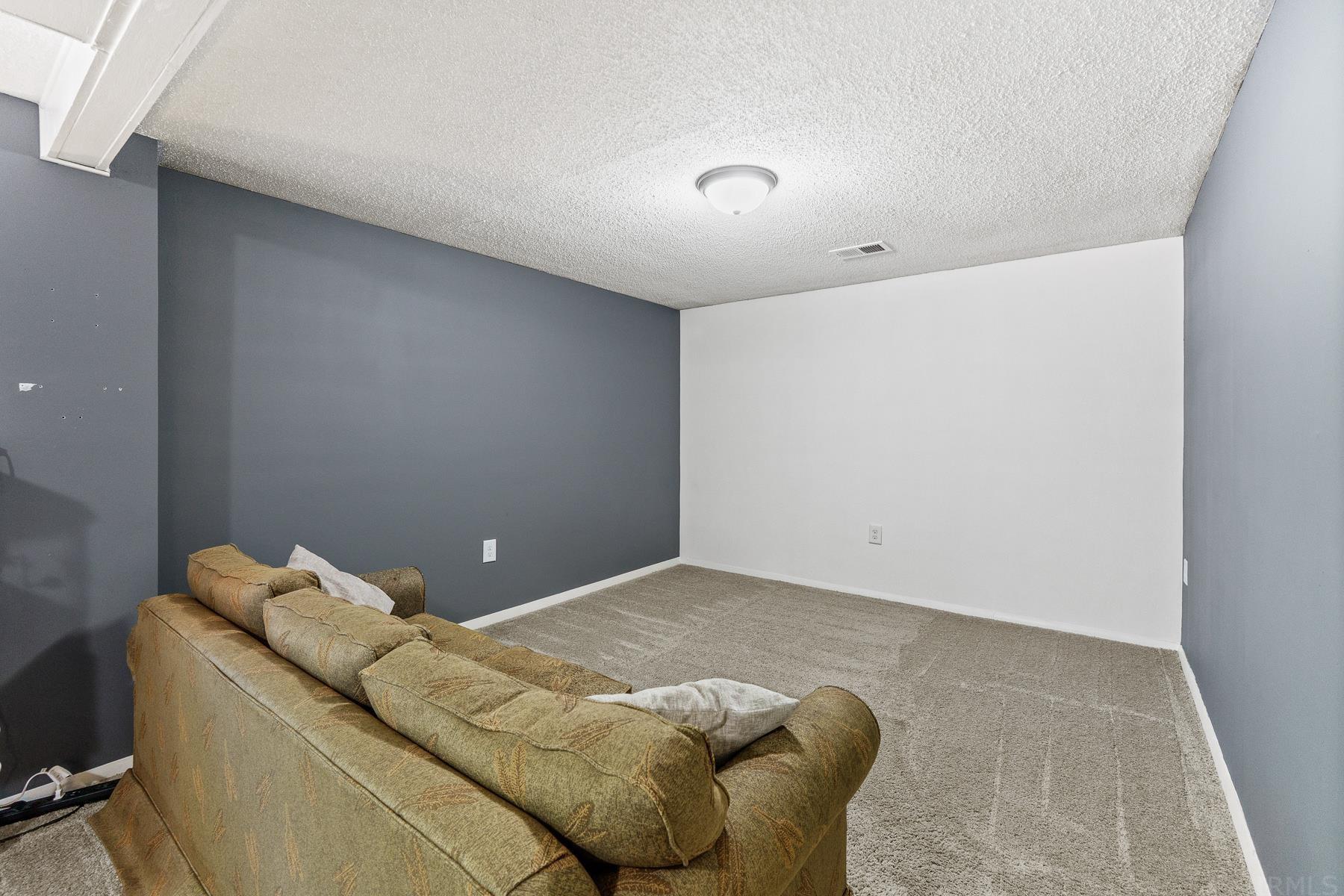 1526 Tulip Tree Road Fort Wayne, IN 46825 - Photo 25 of 34 Gallery Image 25