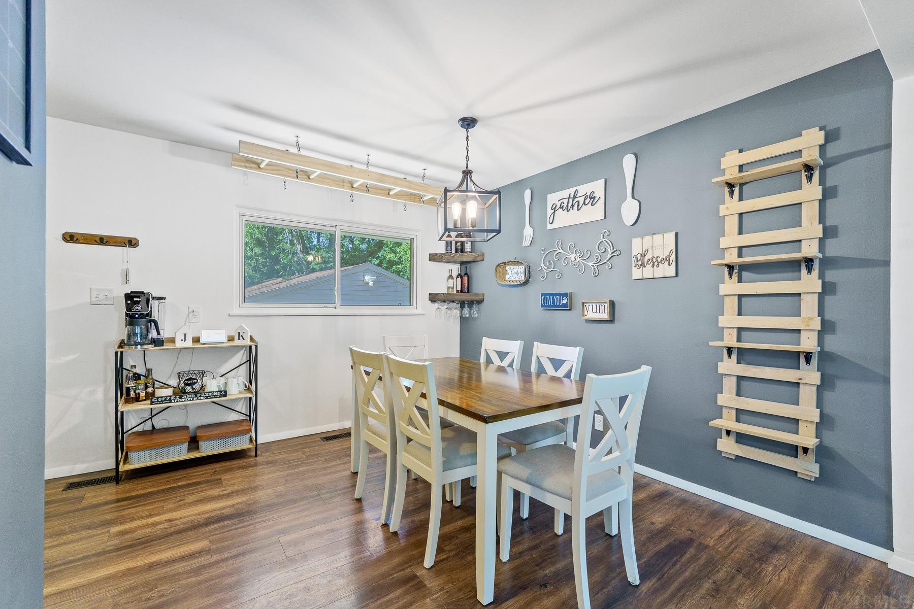 1526 Tulip Tree Road Fort Wayne, IN 46825 - Photo 10 of 34 Gallery Image 10