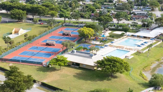 $825,000 | 13249 Southwest 86th Lane, Miami, FL 33183