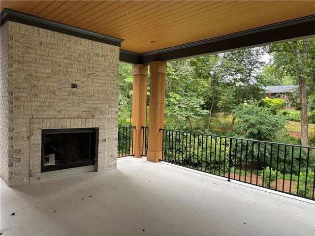 $2,790,000 | 180 Thompson Place, Roswell, GA 30075