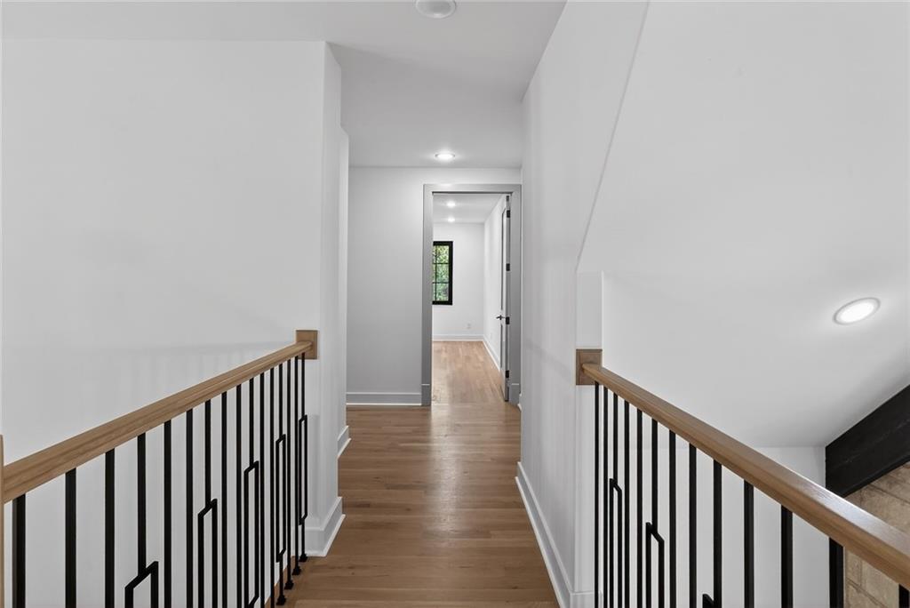 180 Thompson Place Roswell, GA 30075 - Photo 43 of 76