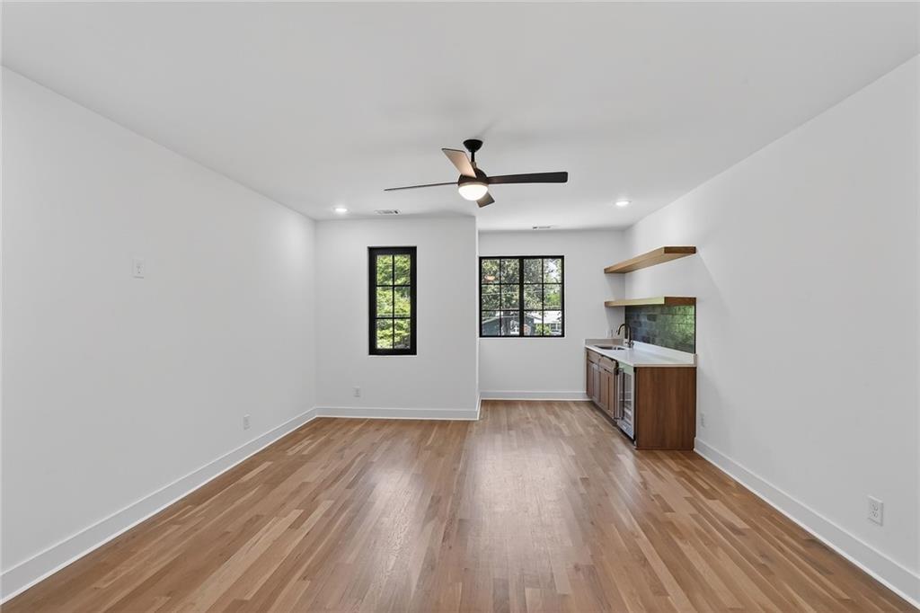 180 Thompson Place Roswell, GA 30075 - Photo 49 of 76