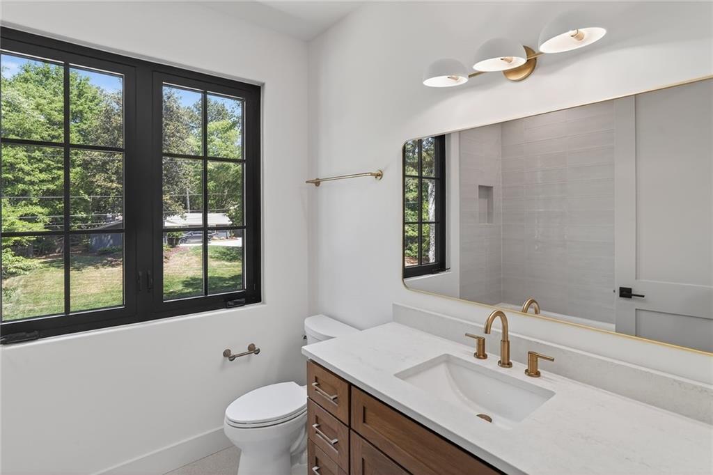 180 Thompson Place Roswell, GA 30075 - Photo 58 of 76