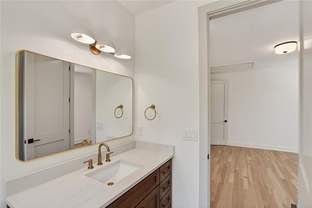 180 Thompson Place Roswell, GA 30075 - Photo 59 of 76