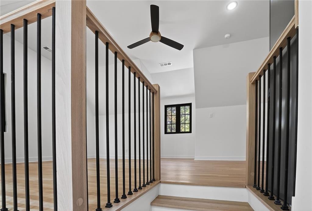 180 Thompson Place Roswell, GA 30075 - Photo 62 of 76
