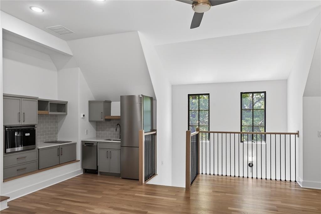 180 Thompson Place Roswell, GA 30075 - Photo 63 of 76