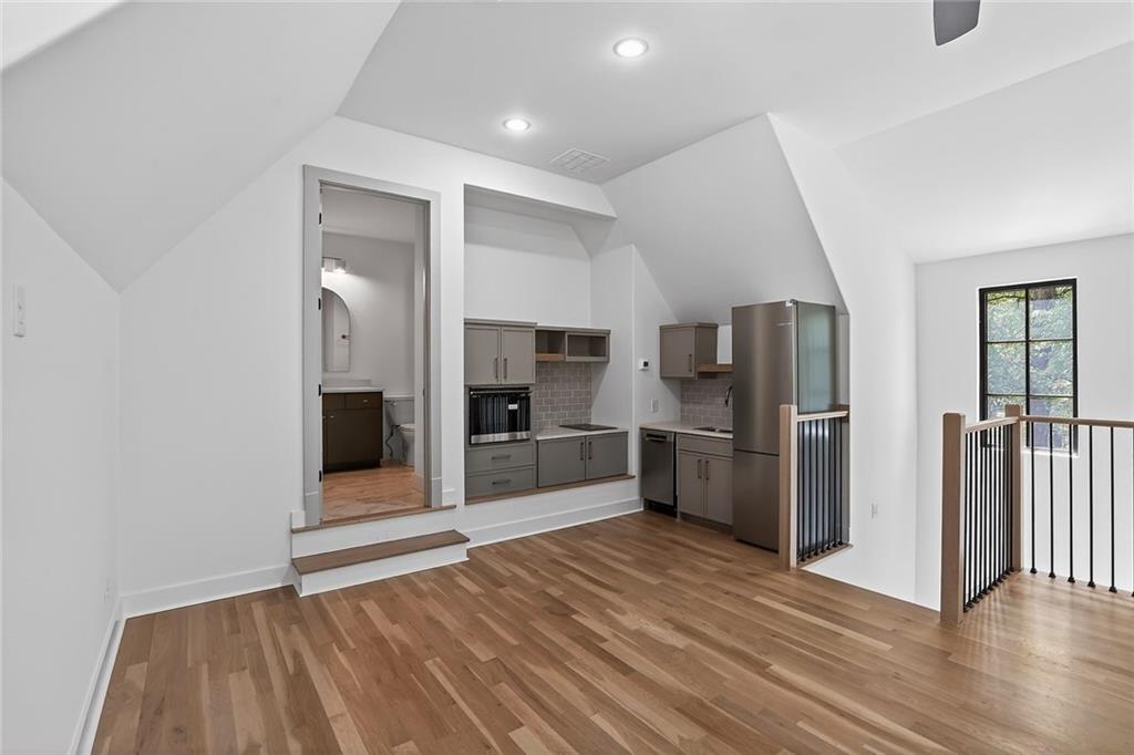 180 Thompson Place Roswell, GA 30075 - Photo 64 of 76