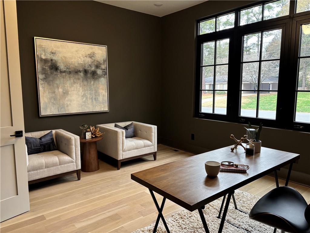 180 Thompson Place Roswell, GA 30075 - Photo 9 of 15